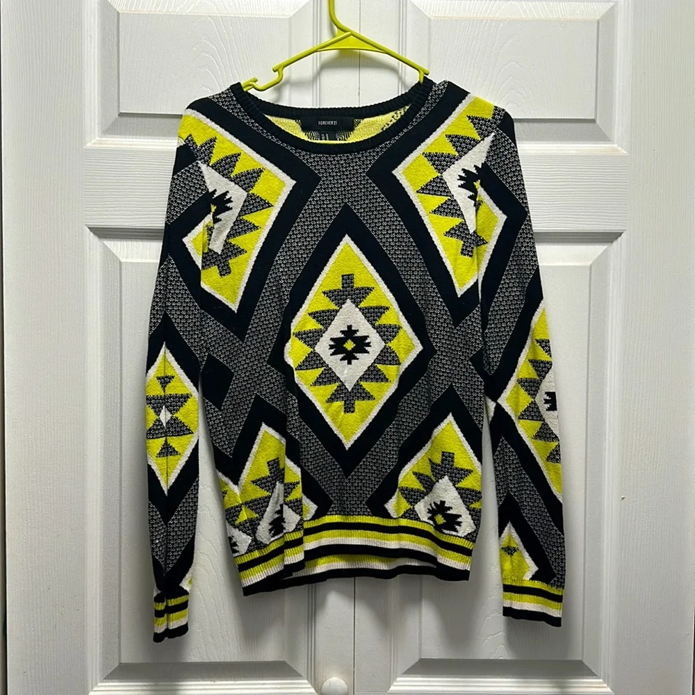 Sweater - Picture 1 of 2